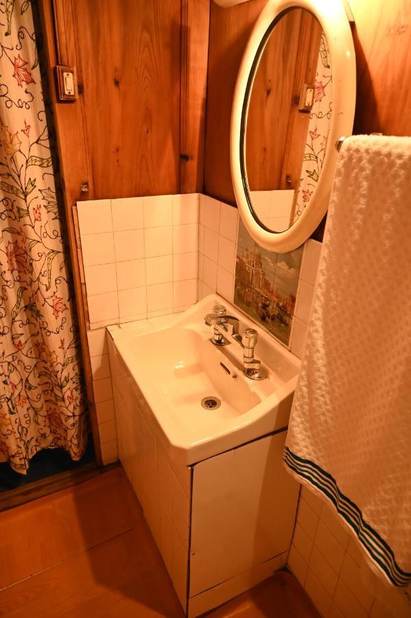 Kings Houseboats Hotel Srinagar  Luaran gambar